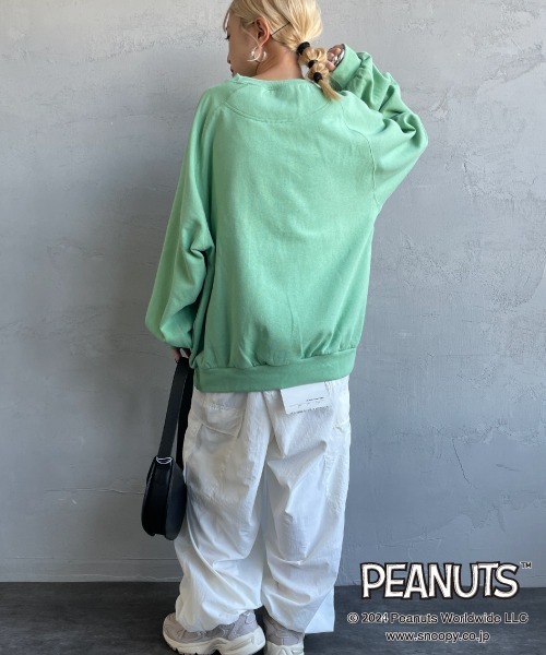 SEQUENZ（シークエンズ）の「[SEQUENZ/シークエンズ] PEANUTS ヴィンテージライクプリント フェードスウェット（スウェット・レディース・レッド/グリーン/ブラック/グレー・M/L/XL）」の20枚目の写真