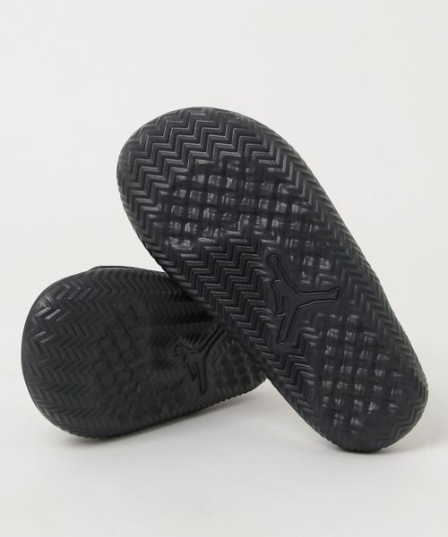 NIKE(ナイキ)の「NIKE JORDAN JUMPMAN SLIDE PSG FQ7962-001 NIKE(ナイキ)の「NIKE JORDAN JUMPMAN SLIDE PSG FQ7962-001