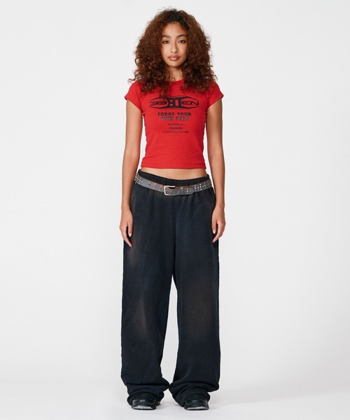 BEEDEN（ビーデン）の「GLITTER LOGO FIT TEE（Tシャツ/カットソー・レディース・レッド/グレー/ブラック・MEDIUM/SMALL）」の10枚目の写真