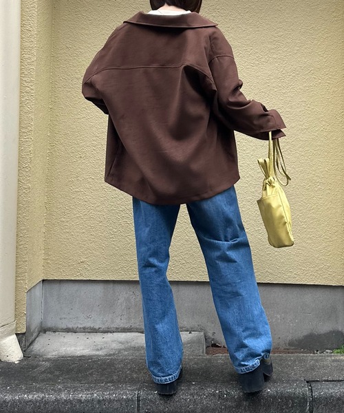 mi via loca(ミヴィアロカ)の「Vintageライク ハートラメ ロゴ ワンポイント刺繍 オーバーサイズシャツ(シャツ/ブラウス・レディース・ブラック/ベージュ/ブラウン・FREE)」の15枚目の写真