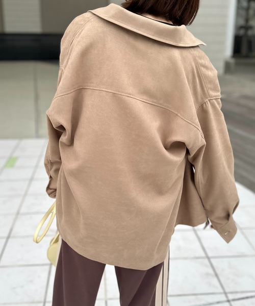 mi via loca(ミヴィアロカ)の「Vintageライク ハートラメ ロゴ ワンポイント刺繍 オーバーサイズシャツ(シャツ/ブラウス・レディース・ブラック/ベージュ/ブラウン・FREE)」の17枚目の写真