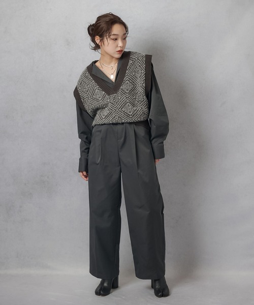 Lull（ルル）の「【Lull / ルル】セットアップ対応 / ジオメトリックニットベスト（ニット/セーター・レディース・ベージュ/グレー・ONESIZE）」の16枚目の写真