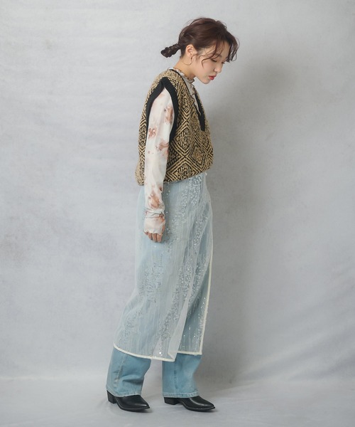 Lull（ルル）の「【Lull / ルル】セットアップ対応 / ジオメトリックニットベスト（ニット/セーター・レディース・ベージュ/グレー・ONESIZE）」の11枚目の写真