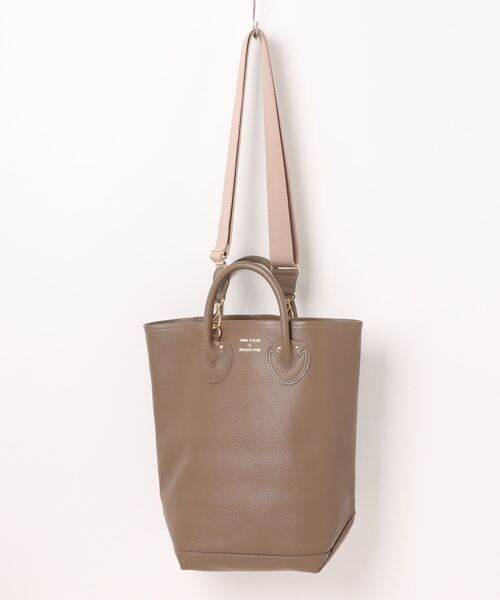 YOUNG&OLSEN The DRYGOODS STORE(ヤングアンドオルセン)の「【YOUNG&OLSEN】EMBOSSED LEATHER HAVERSACK M(トートバッグ・レディース・ベージュ系2/ブラウン系その他3/ブルー系その他2/グレー系その他2/ブラック/ブラウン・FREE)」の5枚目の写真