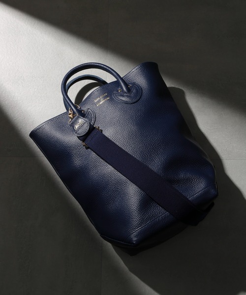YOUNG&OLSEN The DRYGOODS STORE(ヤングアンドオルセン)の「【YOUNG&OLSEN】EMBOSSED LEATHER HAVERSACK M(トートバッグ・レディース・ベージュ系2/ブラウン系その他3/ブルー系その他2/グレー系その他2/ブラック/ブラウン・FREE)」の6枚目の写真