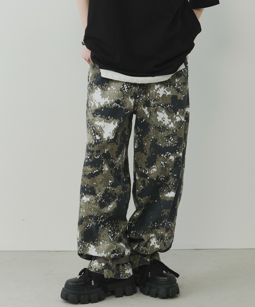 AIVER(アイバー)の「AIVER カモフラージュカーブパンツ(カーゴパンツ・メンズ・ブラック×グレー/カーキ・LARGE/MEDIUM/SMALL)」の2枚目の写真