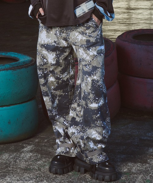 AIVER(アイバー)の「AIVER カモフラージュカーブパンツ(カーゴパンツ・メンズ・ブラック×グレー/カーキ・LARGE/MEDIUM/SMALL)」の17枚目の写真