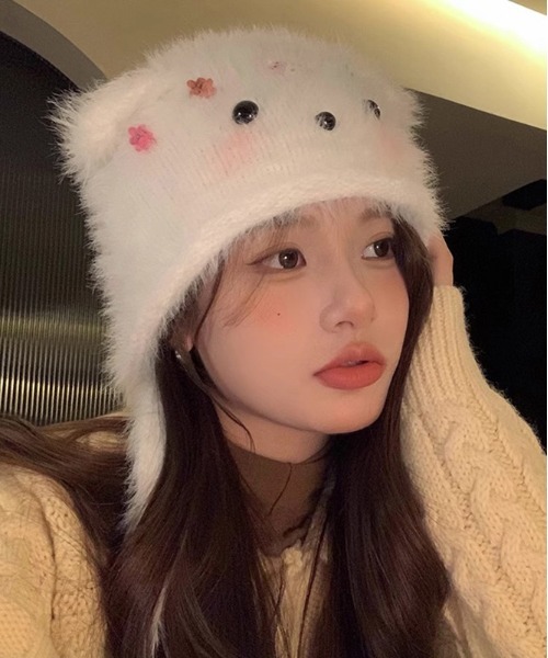 WEGO（ウィゴー）の「WEGO/フワフワワンちゃんニットキャップ/ビーニー（ニットキャップ/ビーニー・レディース・ブラウン/ホワイト・FREE）」の3枚目の写真