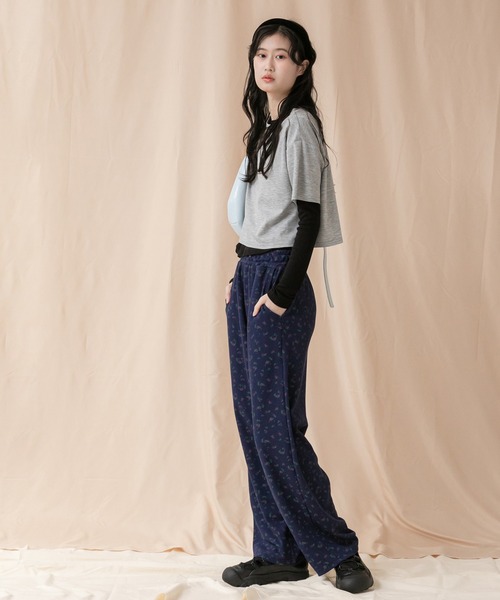 HEILIS(ヘイリス)の「クルーネックベーシッククロップドTシャツ/【ZOZO限定】短丈 コンパクト 韓国 カットソー ホワイト 白T ブラック グレー(Tシャツ/カットソー・レディース・ブラック/グレー/オフホワイト・FREE)」の5枚目の写真