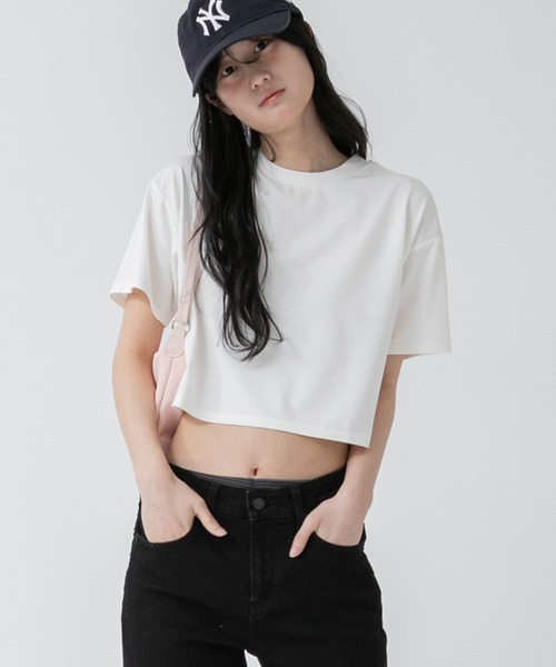 HEILIS(ヘイリス)の「クルーネックベーシッククロップドTシャツ/【ZOZO限定】短丈 コンパクト 韓国 カットソー ホワイト 白T ブラック グレー(Tシャツ/カットソー・レディース・ブラック/グレー/オフホワイト・FREE)」の13枚目の写真