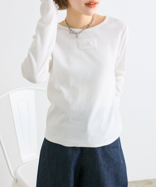 w closet(ダブルクローゼット)の「フリルネーム付テレコプルオーバー(Tシャツ/カットソー・レディース・オフホワイト/ブラック・FREE)」の9枚目の写真