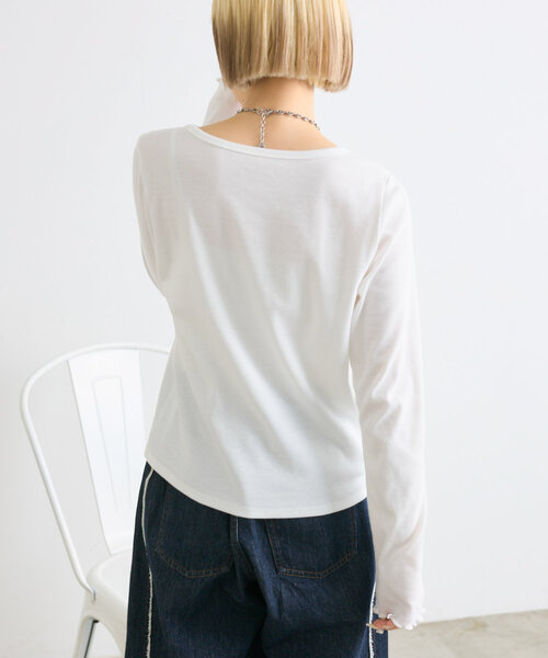 w closet(ダブルクローゼット)の「フリルネーム付テレコプルオーバー(Tシャツ/カットソー・レディース・オフホワイト/ブラック・FREE)」の12枚目の写真