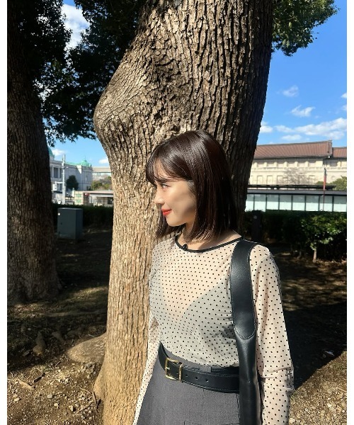 フロッキードット丸襟Tee ホワイト 6月26日まで掲載 yori フロッキードット丸襟Tee ホワイト - メルカリ