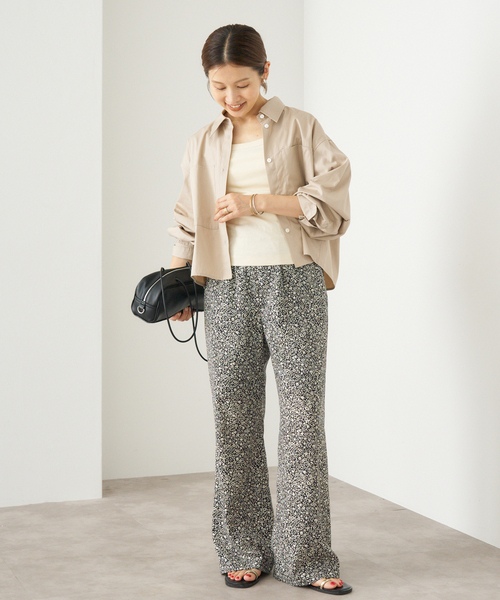 IENA（イエナ）の「ハイカウントタイプライターショートシャツ（シャツ/ブラウス・レディース・サックスブルー/ベージュ・FREE）」の3枚目の写真