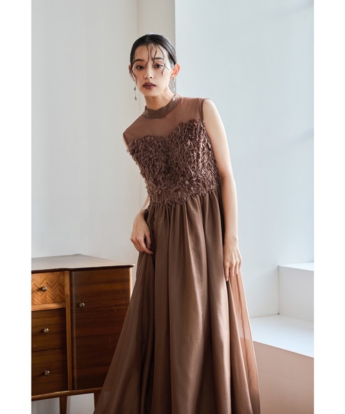 niana(ニアナ)の「フリンジフェアリードレス シャギー ノースリーブ 結婚式 成人式 二次会 同窓会 ディナー デート パーティードレス オケージョンドレス お呼ばれワンピース(ドレス・レディース・ブラック/ブラウン/グレー・M)」の5枚目の写真