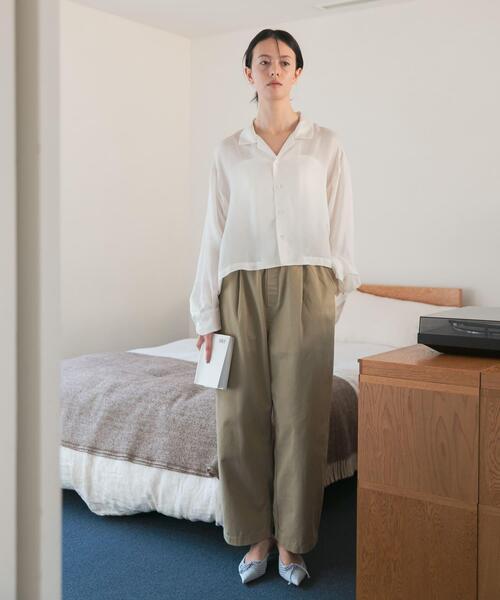 URBAN RESEARCH(アーバンリサーチ)の「new basic キュプラショートシャツ(シャツ/ブラウス・レディース・ブラック/オフホワイト/キャメル・FREE)」の9枚目の写真