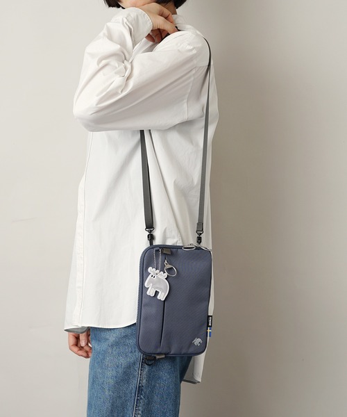 moz（モズ）の「moz(モズ) 撥水 スマホショルダーバッグ ZZRK-03（ショルダーバッグ・レディース・トリコロール/ブラック/アイボリー/グレイッシュブルー/キャメル・ONE SIZE）」の14枚目の写真