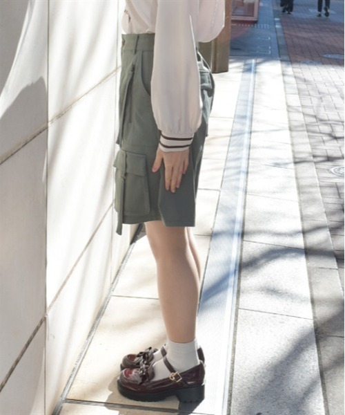 axes femme(アクシーズファム)の「ミリタリーハーフカーゴパンツ(その他パンツ・レディース・ブラック/ベージュ/カーキ・FREE)」の4枚目の写真