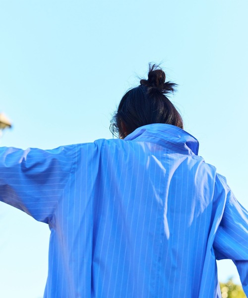 CROSS FUNCTION(クロスファンクション)の「《シワになりにくい》サマ美え ボリュームシャツワンピース【CF/クロスファンクション】(ジャンパースカート・レディース・ブルー/ブラック・LL/L/M)」の13枚目の写真