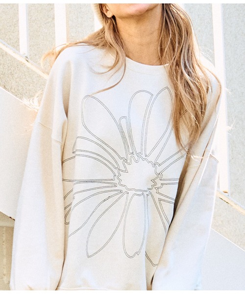 anap mimpi(アナップミンピ)の「ビッグ フラワー 刺繍 裏毛 スウェット トップス(スウェット・レディース・グレー/ブルー/ベージュ系その他・FREE)」の11枚目の写真