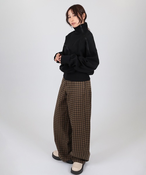 SUWDEE(スーディー)の「asymmetry zip up sweat pullover(スウェット・レディース・グレー/アイボリー/ブラック・FREE)」の5枚目の写真