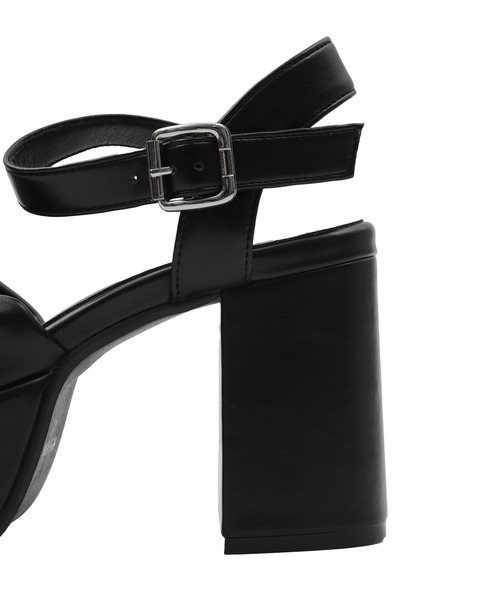 WEGO（ウィゴー）の「WEGO/ストーム付きクロスヒールサンダル（サンダル・レディース・ホワイト/ブラック・SMALL/LARGE/MEDIUM）」の20枚目の写真