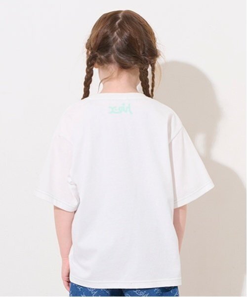 X-girl Stages(エックスガールステージス)の「スケボーガールフォトプリント半袖Tシャツ(Tシャツ/カットソー・キッズ・オフホワイト/ブラック・120cm/110cm/130cm/100cm/90cm/80cm/140cm)」の14枚目の写真