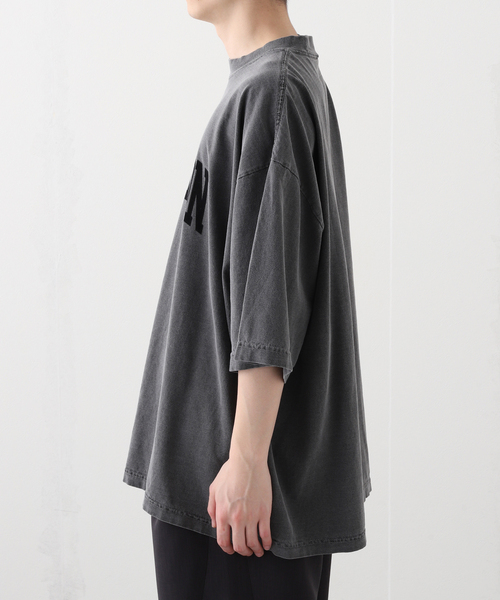 is-ness（イズネス）の「ISNESS MUSIC / イズネス ミュージック MEDITATION FLOCKY PRINT T-S（Tシャツ/カットソー・メンズ・チャコールグレー/ブラウン/ホワイト・LARGE/MEDIUM）」の10枚目の写真