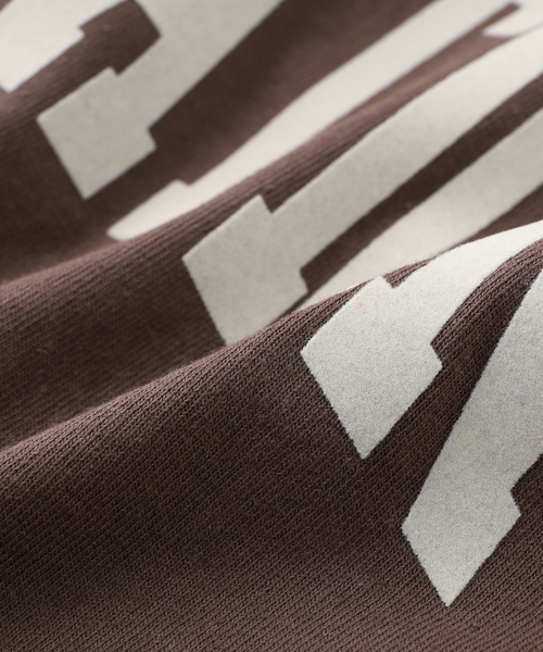 is-ness（イズネス）の「ISNESS MUSIC / イズネス ミュージック MEDITATION FLOCKY PRINT T-S（Tシャツ/カットソー・メンズ・チャコールグレー/ブラウン/ホワイト・LARGE/MEDIUM）」の16枚目の写真