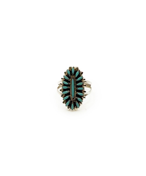Indian Jewelry（インディアンジュエリー）の「THEATER シアター フラワーモチーフターコイズスリムシルバーリング  Made in USA（リング・レディース・シルバー・#7/#8/#10/#11/#16）」の2枚目の写真