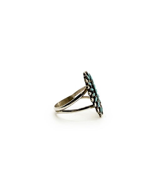 Indian Jewelry（インディアンジュエリー）の「THEATER シアター フラワーモチーフターコイズスリムシルバーリング  Made in USA（リング・レディース・シルバー・#7/#8/#10/#11/#16）」の3枚目の写真