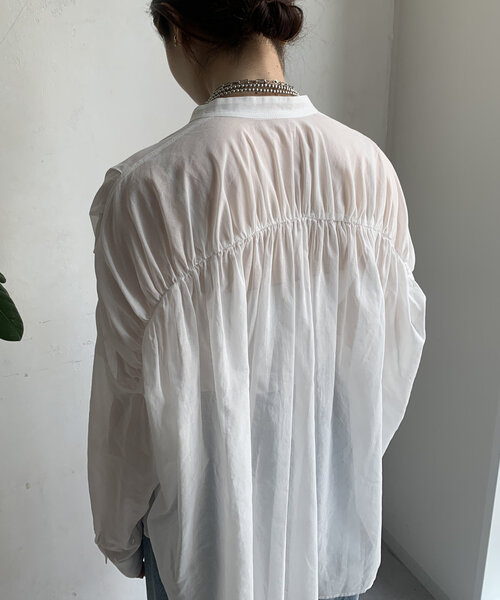 DouDou(ドゥドゥ)の「【WEB限定】コットンオーガンジーバックギャザーブラウス(シャツ/ブラウス・レディース・ブラック/オフホワイト・FREE)」の15枚目の写真