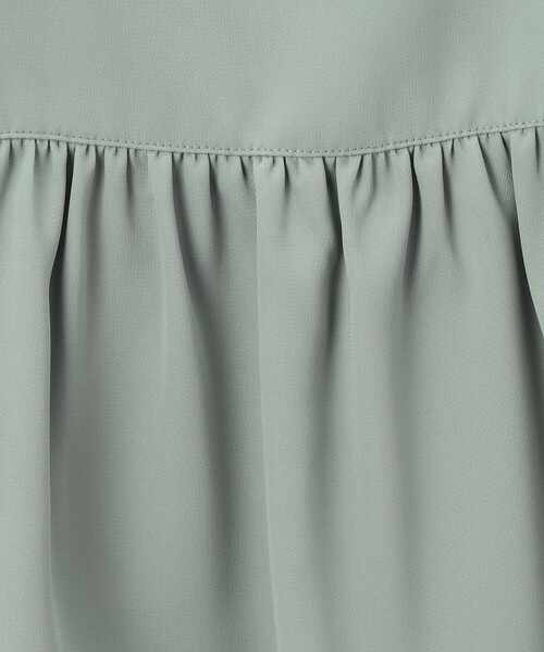 Gabardine K.T(ギャバジンケーティー)の「ぷるサラクロス オールインワン(サロペット/オーバーオール・レディース・グリーン・9号)」の2枚目の写真