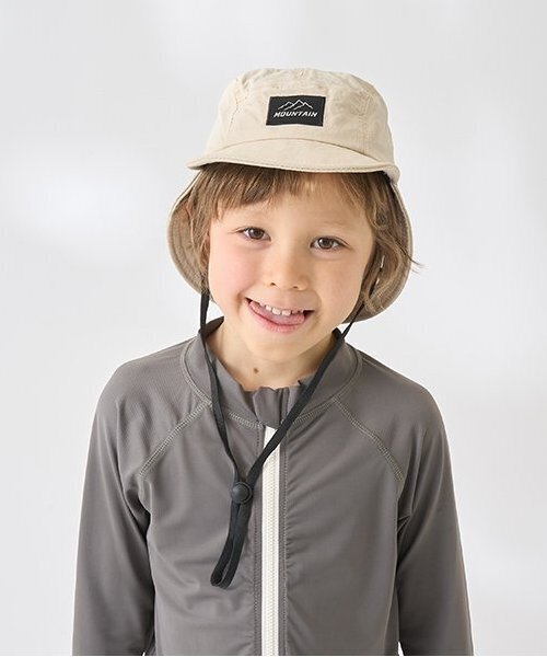 b・ROOM(ビールーム)の「日除け付きキャップ(キャップ・キッズ・アイボリー/ダークブラウン/ベージュ/ライトカーキ・F)」の13枚目の写真