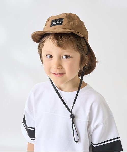 b・ROOM(ビールーム)の「日除け付きキャップ(キャップ・キッズ・アイボリー/ダークブラウン/ベージュ/ライトカーキ・F)」の19枚目の写真