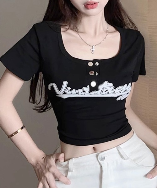 REMUR(レミュール)の「ヘンリーネックロゴプリントTシャツ 半袖(Tシャツ/カットソー・レディース・ホワイト/ブラック/レッド・FREE)」の22枚目の写真
