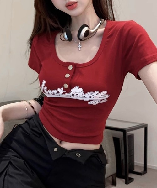 REMUR(レミュール)の「ヘンリーネックロゴプリントTシャツ 半袖(Tシャツ/カットソー・レディース・ホワイト/ブラック/レッド・FREE)」の16枚目の写真