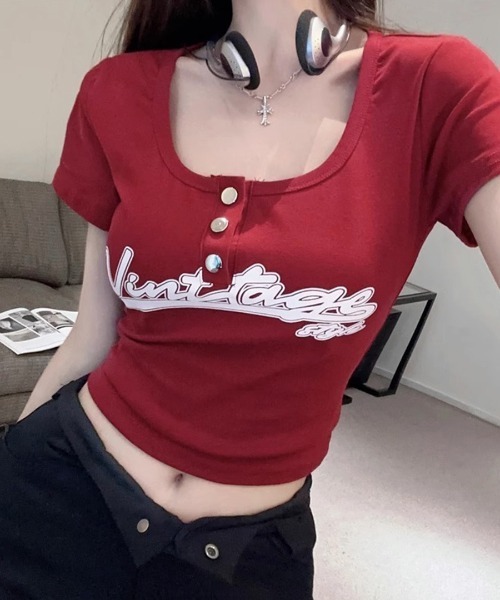 REMUR(レミュール)の「ヘンリーネックロゴプリントTシャツ 半袖(Tシャツ/カットソー・レディース・ホワイト/ブラック/レッド・FREE)」の17枚目の写真