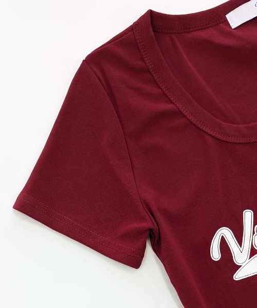 REMUR(レミュール)の「ヘンリーネックロゴプリントTシャツ 半袖(Tシャツ/カットソー・レディース・ホワイト/ブラック/レッド・FREE)」の7枚目の写真