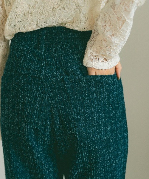 VANNIE U(ヴァニーユー)の「ジャガードセミフレアデニムパンツ(デニムパンツ・レディース・ブラック/ネイビー・LARGE/MEDIUM/SMALL)」の18枚目の写真