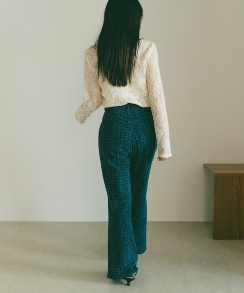 VANNIE U(ヴァニーユー)の「ジャガードセミフレアデニムパンツ(デニムパンツ・レディース・ブラック/ネイビー・LARGE/MEDIUM/SMALL)」の20枚目の写真