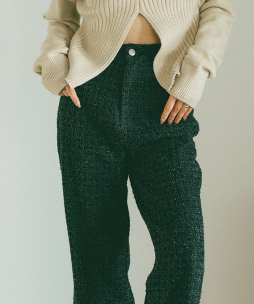 VANNIE U(ヴァニーユー)の「ジャガードセミフレアデニムパンツ(デニムパンツ・レディース・ブラック/ネイビー・LARGE/MEDIUM/SMALL)」の12枚目の写真