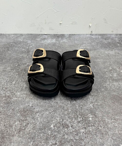 fredy emue（フレディエミュ）の「【atelier brugge/アトリエブルージュ】ダブルバックルフットベッドサンダル（サンダル・レディース・ブラック・M）」の5枚目の写真