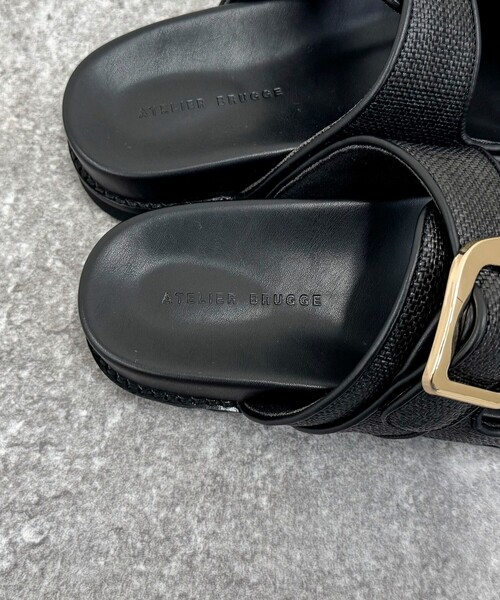 fredy emue（フレディエミュ）の「【atelier brugge/アトリエブルージュ】ダブルバックルフットベッドサンダル（サンダル・レディース・ブラック・M）」の11枚目の写真