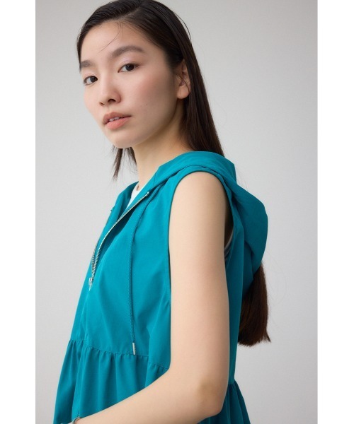 AZUL by moussy（アズールバイマウジー）の「C/T撥水フード付ジップベスト（ベスト・レディース・ブルー/ブラック/ライトベージュ・FREE）」の20枚目の写真