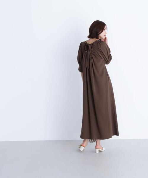 NATURAL BEAUTY BASIC(ナチュラルビューティーベーシック)の「◇バックリボンリラクシーワンピース(ワンピース・レディース・ブラック/ブラウン/ライトグリーン・MEDIUM/P/S)」の6枚目の写真