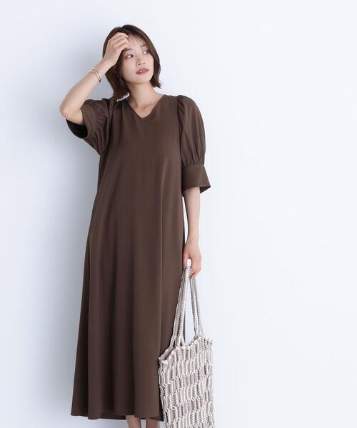 NATURAL BEAUTY BASIC(ナチュラルビューティーベーシック)の「◇バックリボンリラクシーワンピース(ワンピース・レディース・ブラック/ブラウン/ライトグリーン・MEDIUM/P/S)」の7枚目の写真