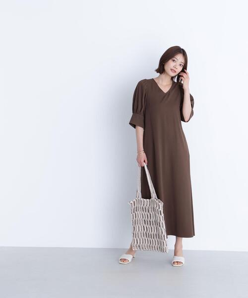 NATURAL BEAUTY BASIC(ナチュラルビューティーベーシック)の「◇バックリボンリラクシーワンピース(ワンピース・レディース・ブラック/ブラウン/ライトグリーン・MEDIUM/P/S)」の8枚目の写真
