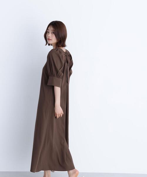 NATURAL BEAUTY BASIC(ナチュラルビューティーベーシック)の「◇バックリボンリラクシーワンピース(ワンピース・レディース・ブラック/ブラウン/ライトグリーン・MEDIUM/P/S)」の9枚目の写真