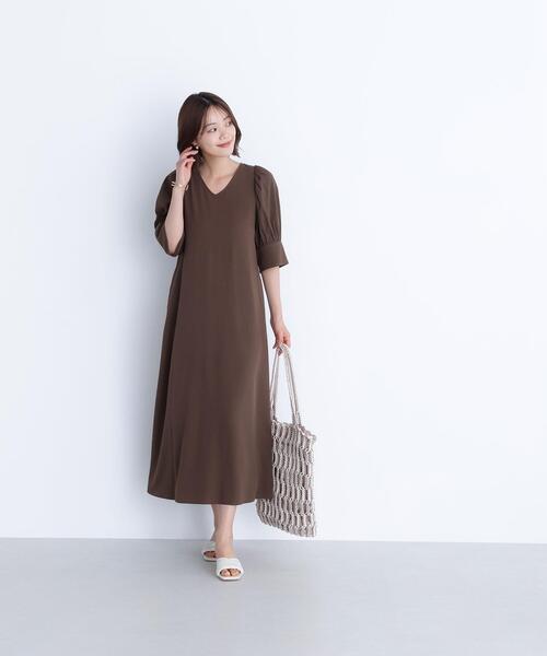 NATURAL BEAUTY BASIC(ナチュラルビューティーベーシック)の「◇バックリボンリラクシーワンピース(ワンピース・レディース・ブラック/ブラウン/ライトグリーン・MEDIUM/P/S)」の10枚目の写真